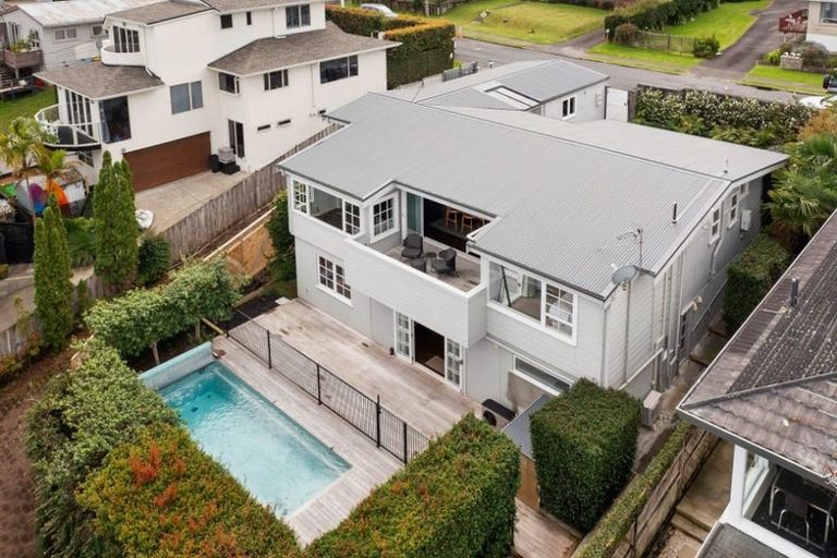 Photo of property in 2/14 Pine Ridge Terrace, Hauraki, Auckland, 0622