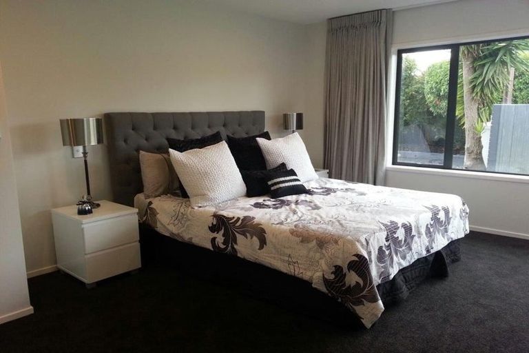Photo of property in 42 Tarnica Road, Northpark, Auckland, 2013