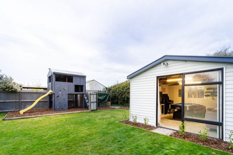 Photo of property in 168 Travis Road, New Brighton, Christchurch, 8083