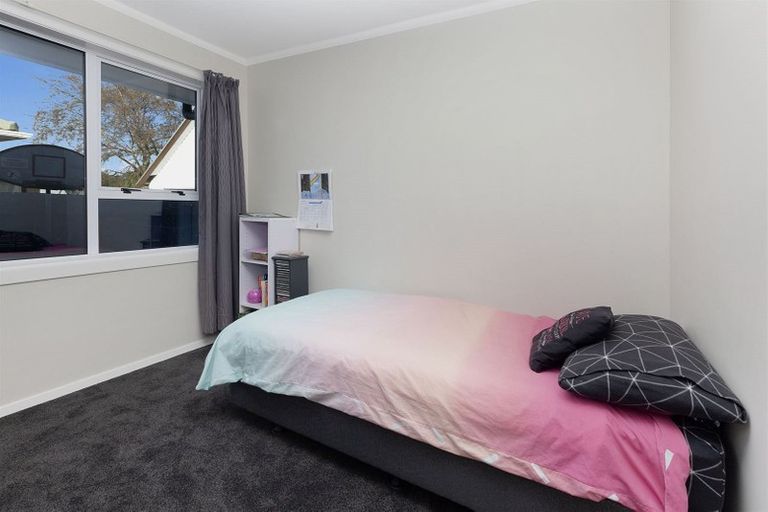 Photo of property in 16 Carbine Place, Sockburn, Christchurch, 8042
