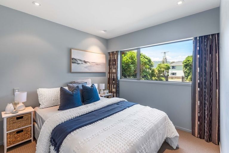 Photo of property in 93 Field Way, Waikanae Beach, Waikanae, 5036