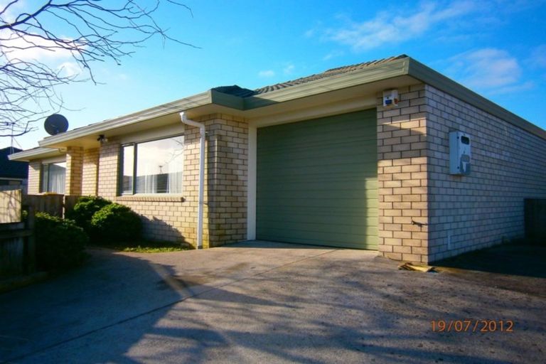 Photo of property in 43a Robert Skelton Place, Clendon Park, Auckland, 2103