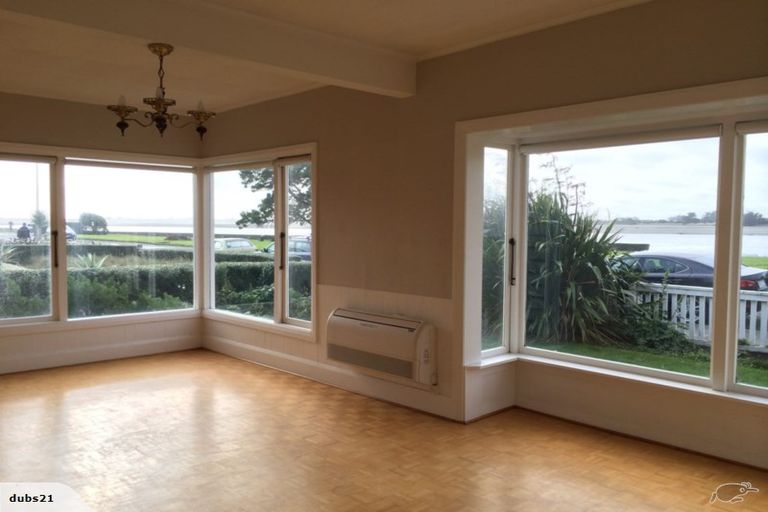 Photo of property in 41 Beachville Road, Redcliffs, Christchurch, 8081