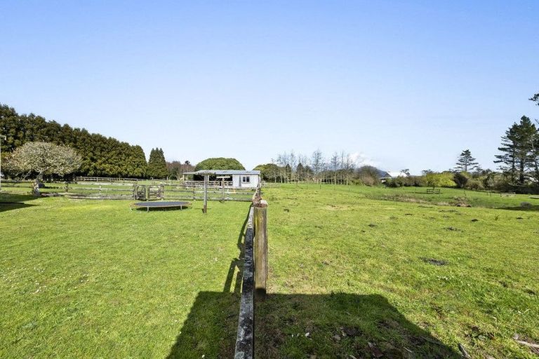 Photo of property in 14 Flint Road West, Stratford, 4332