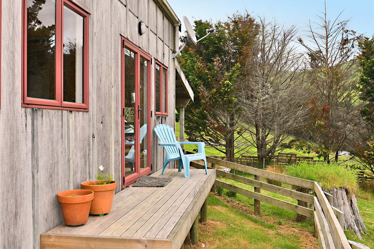 Photo of property in 44 Guy Road, Kaipara Flats, Warkworth, 0981