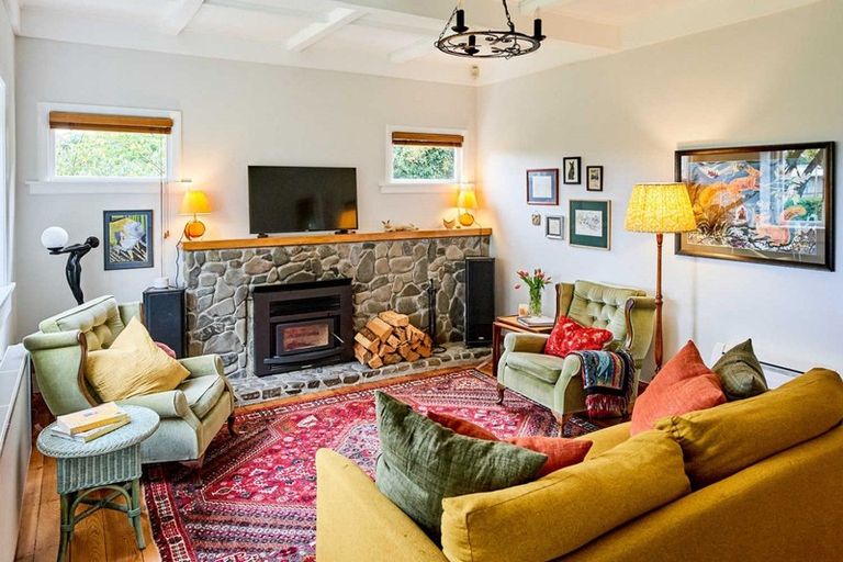 Photo of property in 339 Muritai Road, Eastbourne, Lower Hutt, 5013