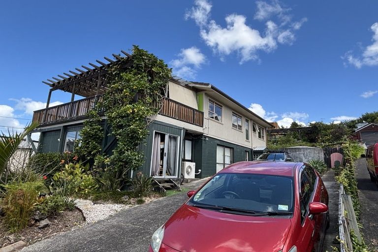 Photo of property in 63 Elliston Crescent, Stanmore Bay, Whangaparaoa, 0932