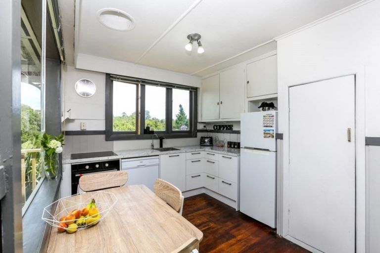 Photo of property in 212 Huatoki Street, Upper Vogeltown, New Plymouth, 4310