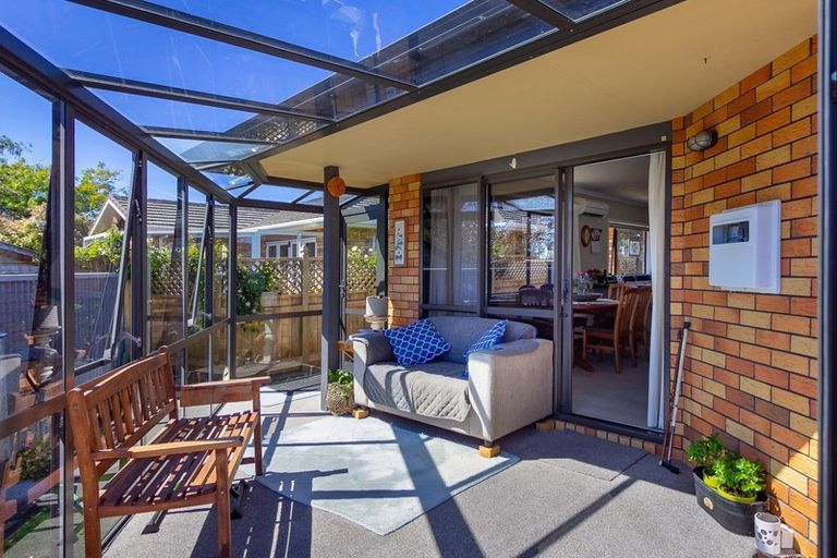 Photo of property in 7 Rarawa Place, Vogeltown, New Plymouth, 4310