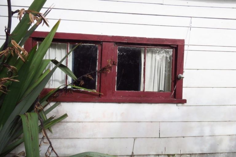 Photo of property in 9 Main Road, Hector, 7822