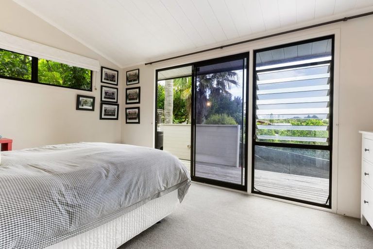 Photo of property in 5 Amante Crescent, Mairangi Bay, Auckland, 0630