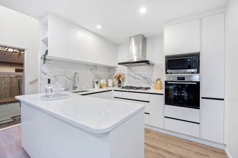 Photo of property in 124 Kyle Road, Greenhithe, Auckland, 0632