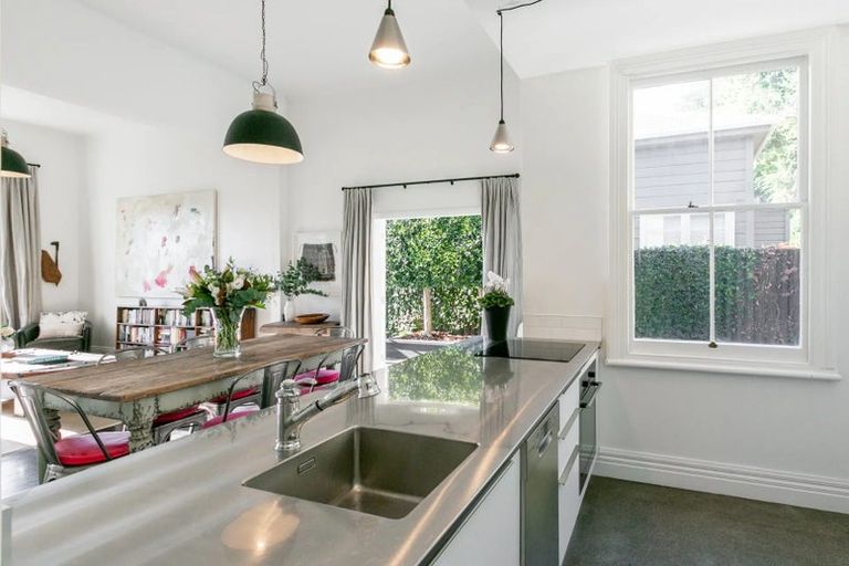 Photo of property in 8 Battery Road, Ahuriri, Napier, 4110