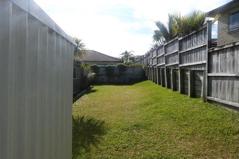 Photo of property in 25 Arlose Place, Westgate, Auckland, 0614