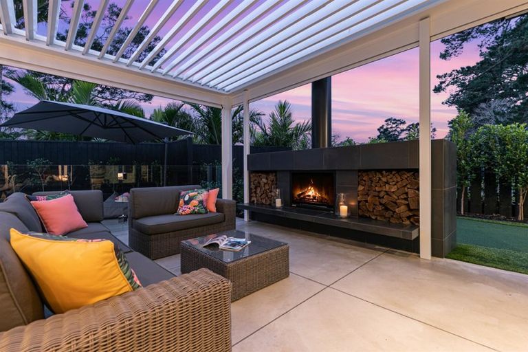 Photo of property in 30a Kingfisher Grove, Greenhithe, Auckland, 0632