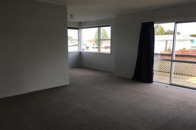 Photo of property in 3 Capella Place, Manurewa, Auckland, 2102