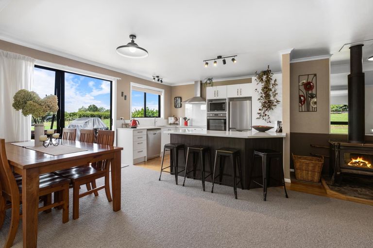 Photo of property in 1128 Tahuroa Road, Morrinsville, 3371