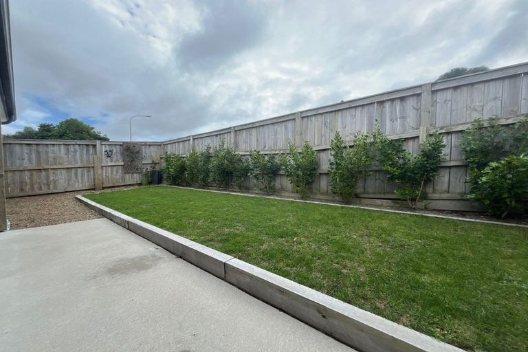 Photo of property in 7a Collingwood Road, Waiuku, 2123