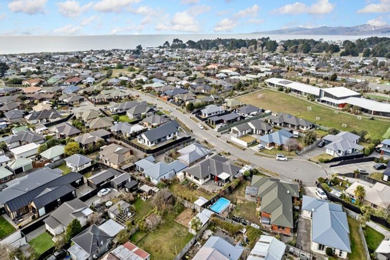 Photo of property in 32 Surfers Place, North New Brighton, Christchurch, 8083