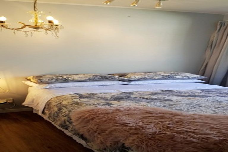 Photo of property in 2/144 Main North Road, Papanui, Christchurch, 8052