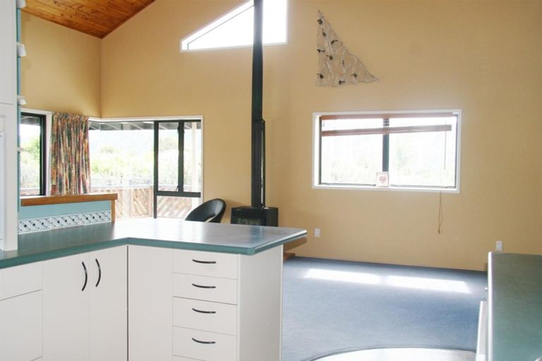Photo of property in 117 Everitt Crescent, Whangamata, 3620