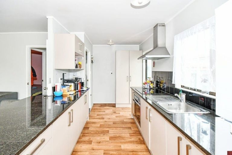 Photo of property in 1/24 Burundi Avenue, Clendon Park, Auckland, 2103