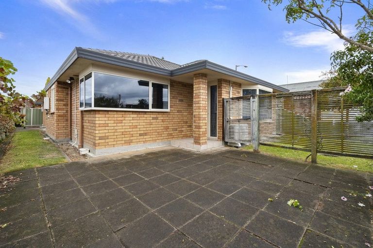 Photo of property in 426 Featherston Street, Palmerston North, 4414