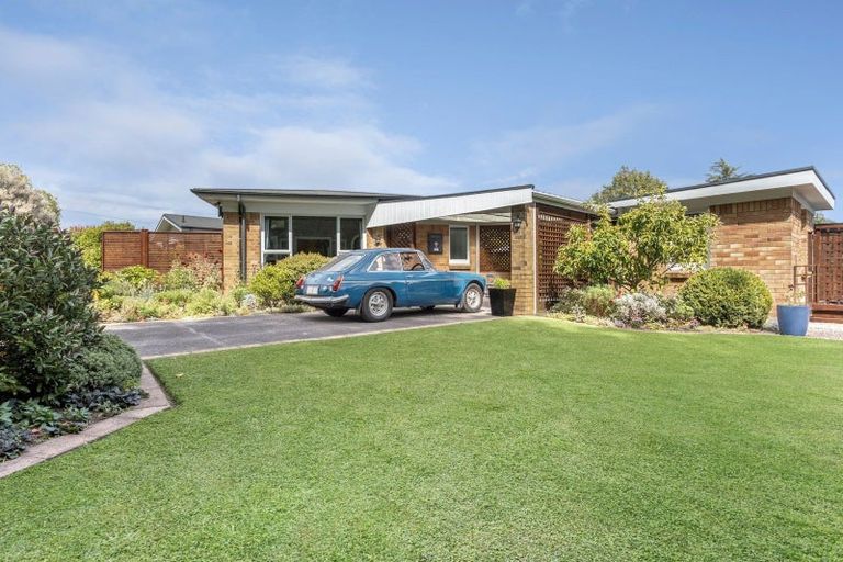 Photo of property in 78 Hall Street, Cambridge, 3434