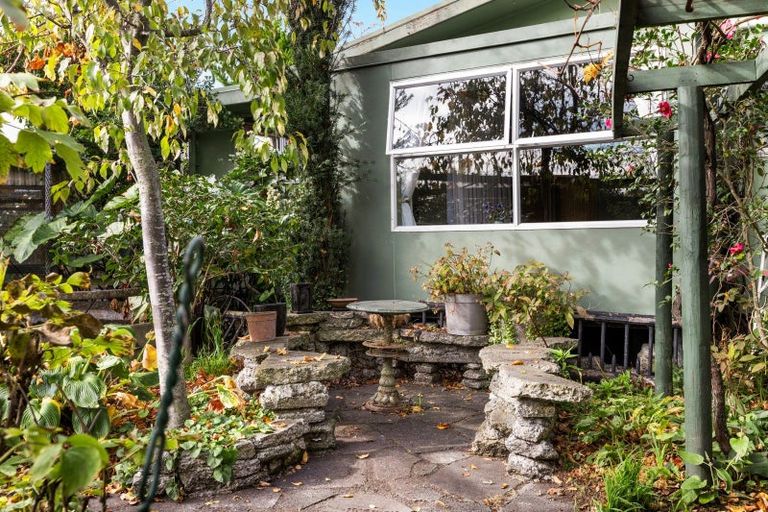 Photo of property in 12b Saint Hill Lane, Havelock North, 4130