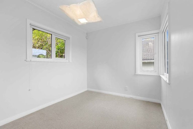 Photo of property in 14 Elphinstone Avenue, Strathmore Park, Wellington, 6022