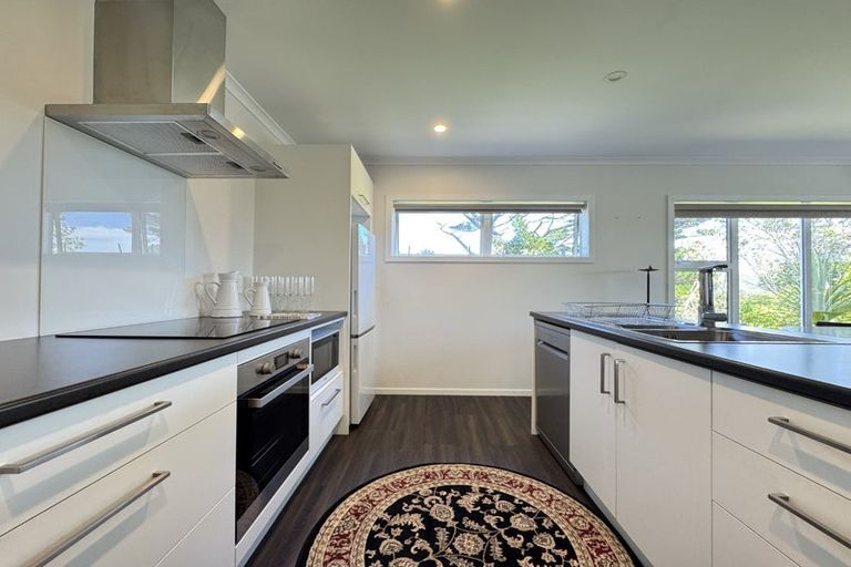 Photo of property in 190 Helston Road, Paparangi, Wellington, 6037