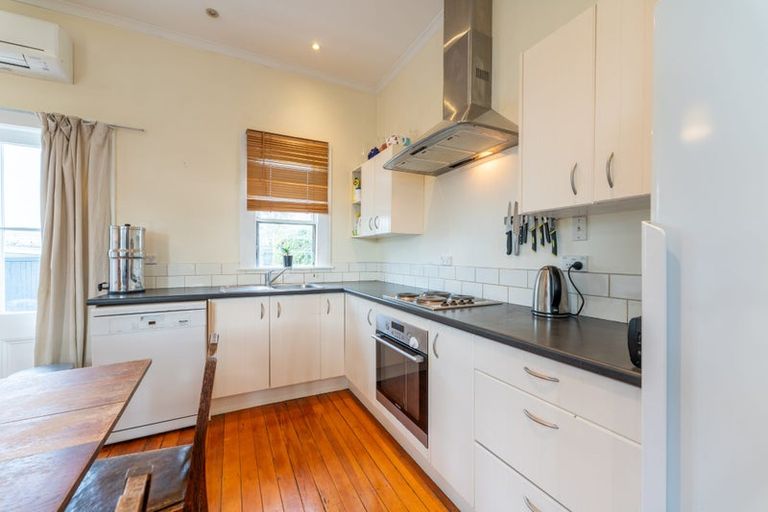 Photo of property in 19 Rhodes Street, Waimate, 7924