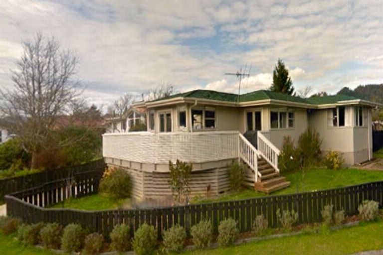 Photo of property in 15 Dunsandel Grove, Silverstream, Upper Hutt, 5019