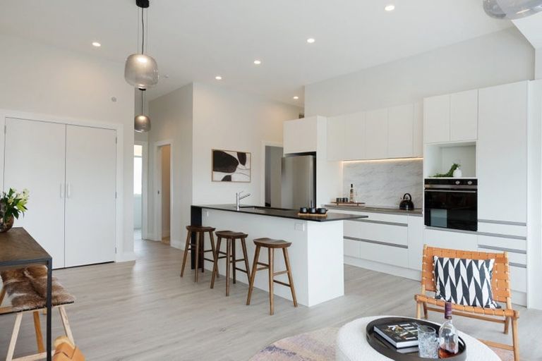 Photo of property in 23 Central Terrace, Kelburn, Wellington, 6012