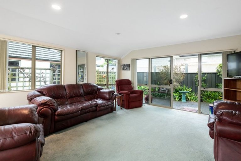 Photo of property in Seacrest, 16/200 Papamoa Beach Road, Papamoa Beach, Papamoa, 3118