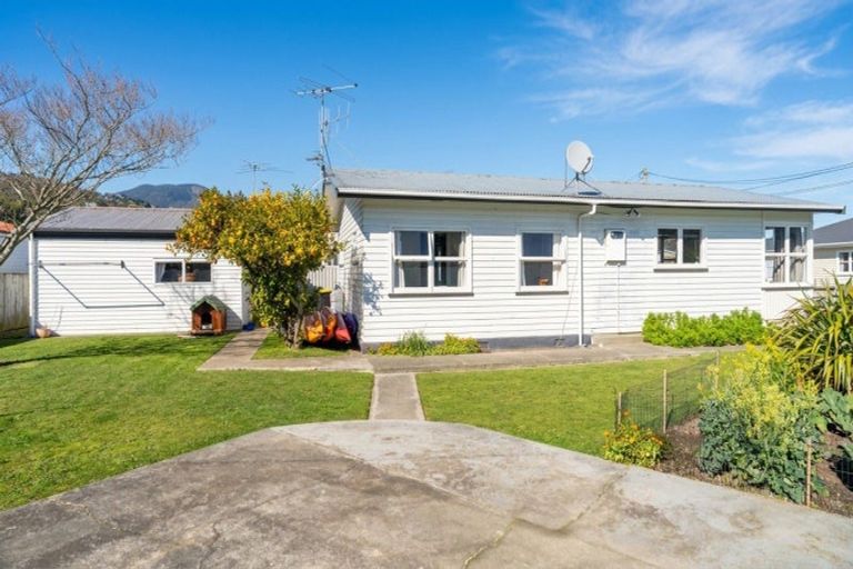 Photo of property in 11 Rotoiti Street, Tahunanui, Nelson, 7011