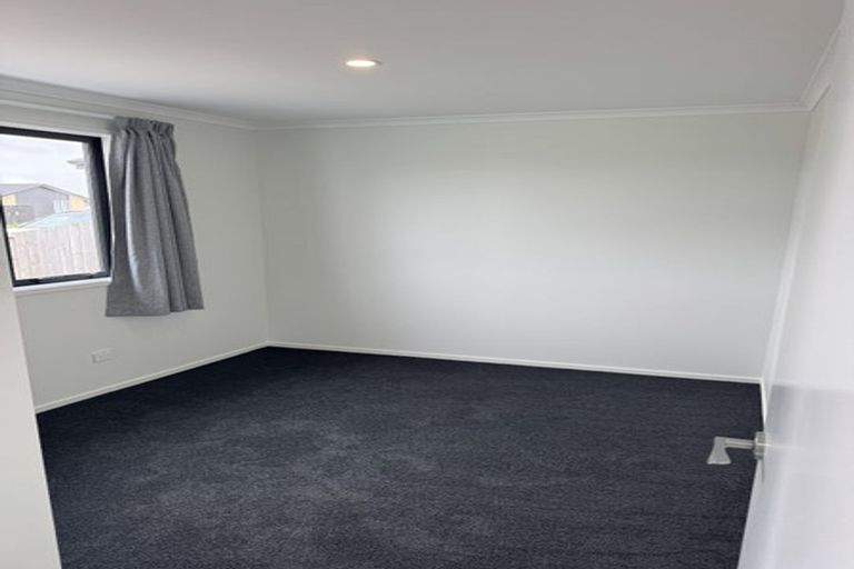 Photo of property in 39 Kaurinui Crescent, One Tree Point, 0118