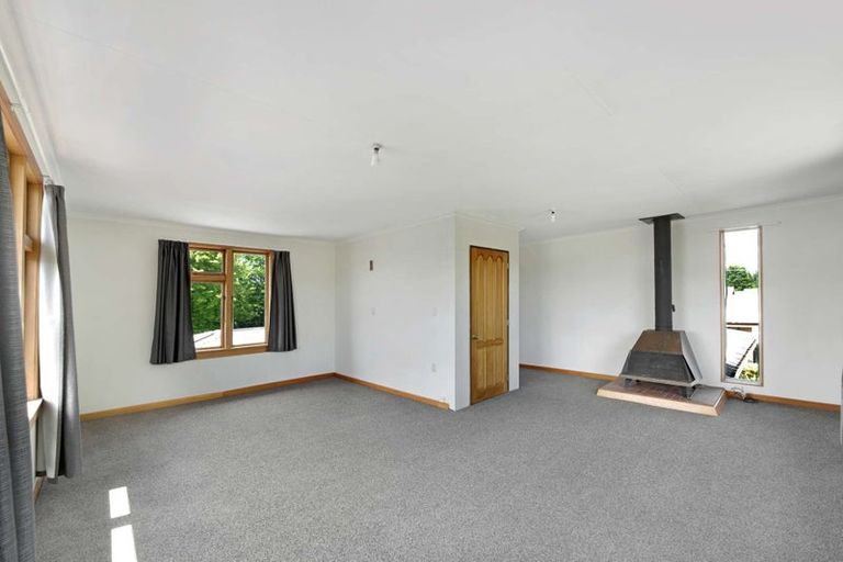 Photo of property in 6 Ontario Street, East Gore, Gore, 9710