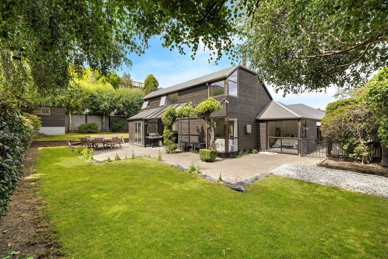 Photo of property in 83 Mcdonnell Road, Arrowtown, 9302