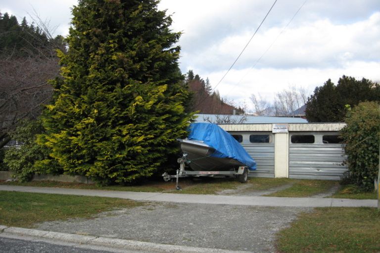 Photo of property in 16 Sawmill Road, Queenstown, 9300