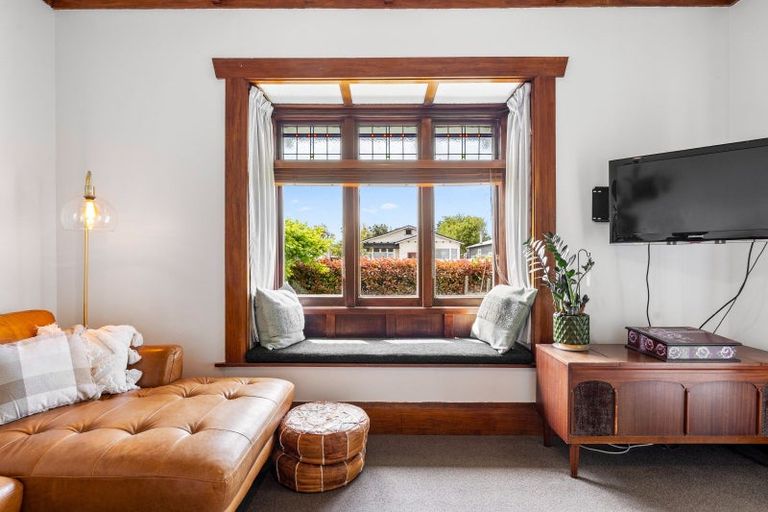 Photo of property in 10 Creagh Street, Te Awa, Napier, 4110