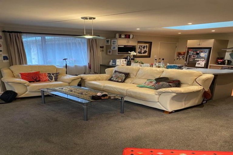 Photo of property in 33a Forest Road, Pinehaven, Upper Hutt, 5019