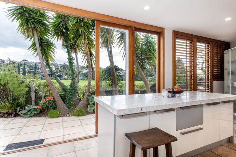 Photo of property in 3/37 Prospect Terrace, Milford, Auckland, 0620