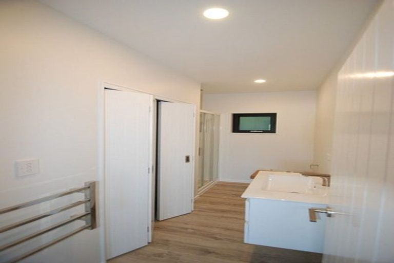 Photo of property in 6a Rangiora Avenue, Kaiwharawhara, Wellington, 6035