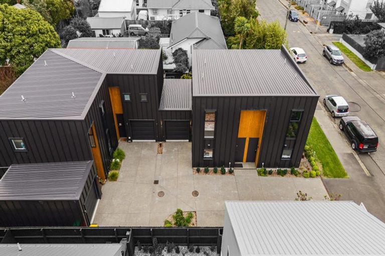 Photo of property in 2/12 Hume Street, Sydenham, Christchurch, 8023