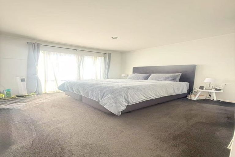 Photo of property in 1/203 Burswood Drive, Burswood, Auckland, 2013