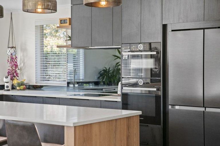 Photo of property in 28 Kelly Road, Cambridge, 3434