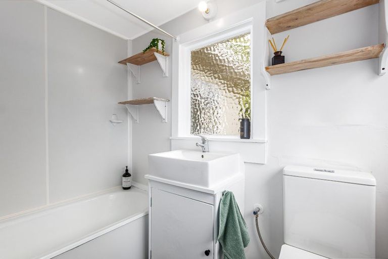 Photo of property in 3 Onepu Road, Pukerua Bay, 5026