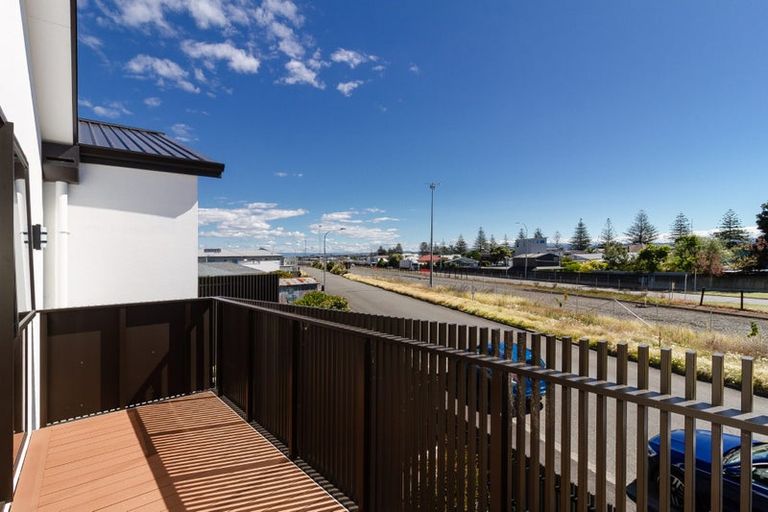 Photo of property in 2 Kenny Avenue, Ahuriri, Napier, 4110