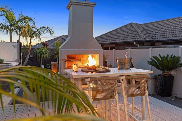 Photo of property in 43 Oceania Sands Way, Papamoa Beach, Papamoa, 3118